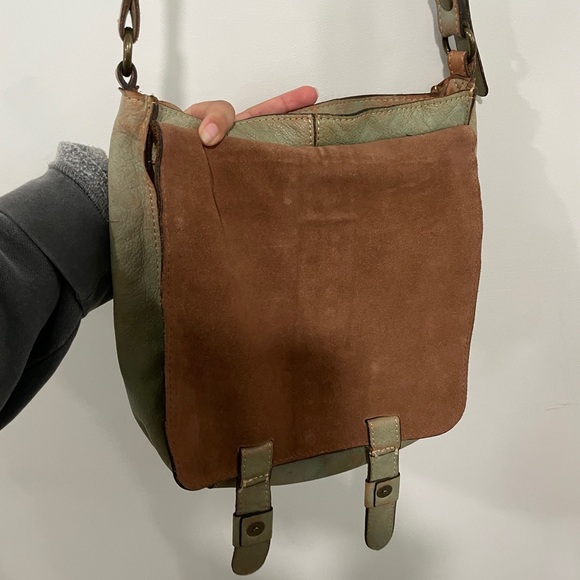 Patricia Nash Armeno Messenger Crossbody Bag - Picture 7 of 11